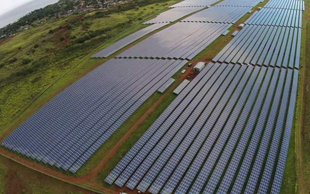 На Гавайях запустили самый большой солнечный завод