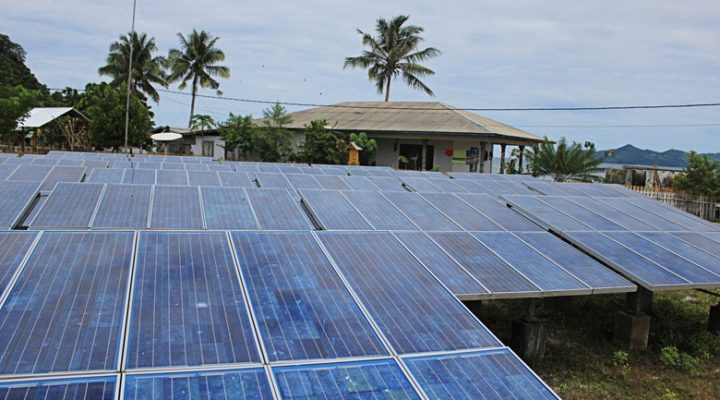 Индонезия и Франция построят солнечные электростанции на Папуа