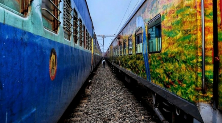 В Индии солнечные панели установят на железнодорожных станциях и поездах