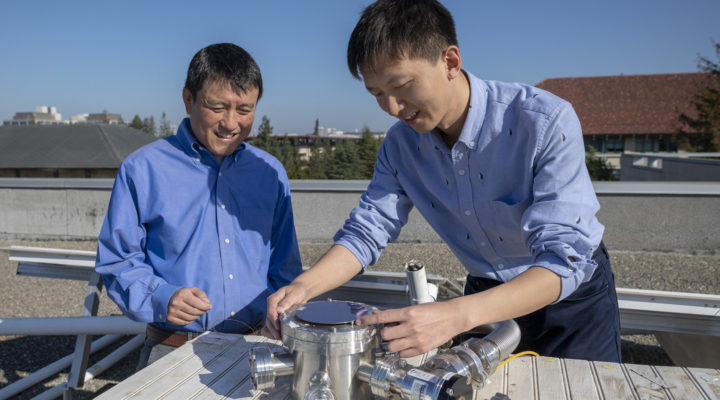 Ученые из Стэнфорда создали устройство, которое вырабатывает энергию от солнечного света и работает как кондиционер