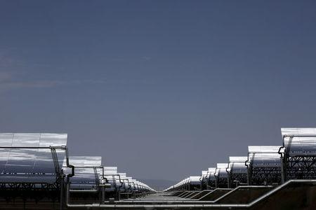 Гигантский солнечный завод «Андасол» в Испании дает электричество для полумиллиона домов