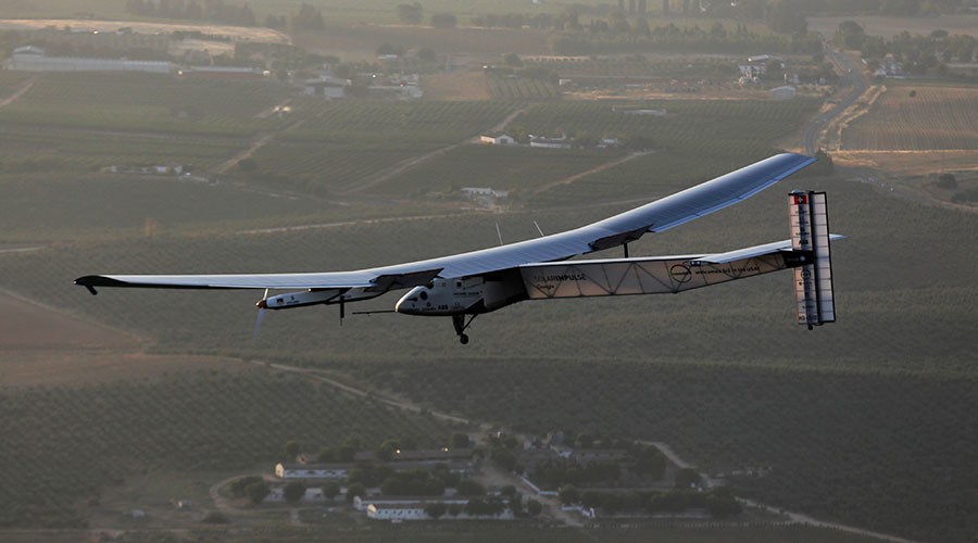 «Солнечный» самолет Solar Impulse 2 начал рекордный перелет на Гавайи