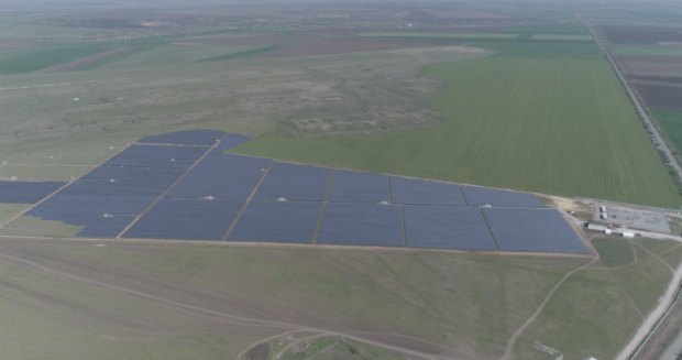 В Токмаке запустили самую большую в Украине солнечную электростанцию
