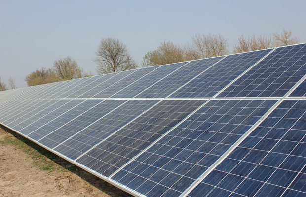 В Беларуси строят солнечный завод размером с 80 футбольных полей